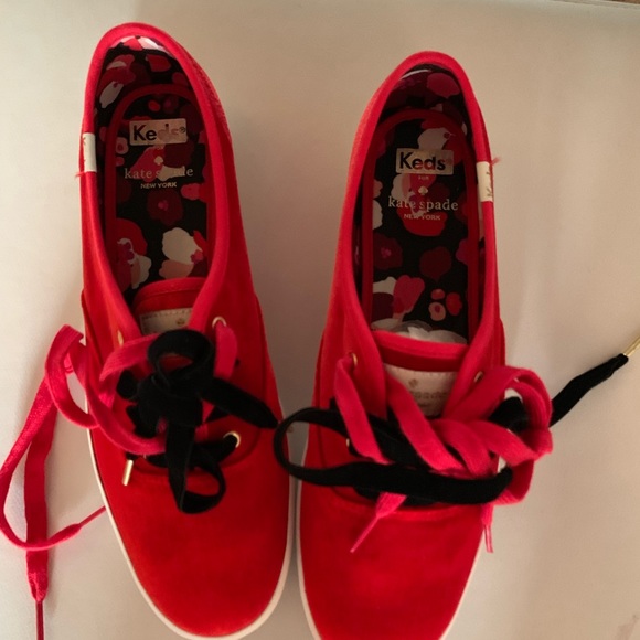 Shoes by Kate spade size 8 - Picture 3 of 3